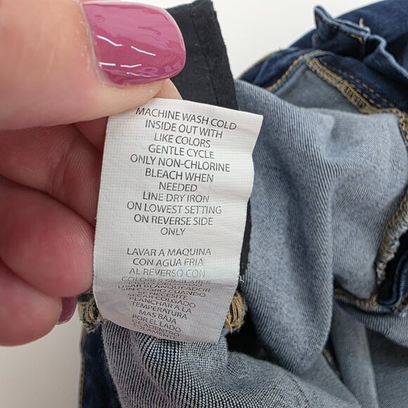 Democracy Capri Jeans Size 14 Dark Wash Stretch Denim Embroidered Hem Cropped - Picture 11 of 16